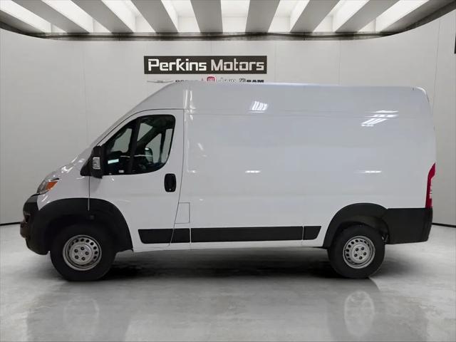 2025 Ram ProMaster 2500 Cargo Van Tradesman High Roof 136" WB w/Pass Seat