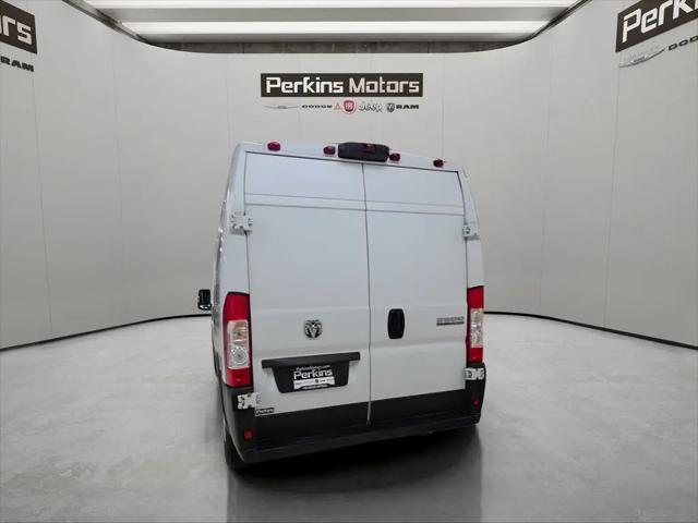2025 Ram ProMaster 2500 Cargo Van Tradesman High Roof 136" WB w/Pass Seat