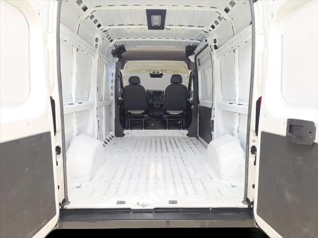 2025 Ram ProMaster 2500 Cargo Van Tradesman High Roof 136" WB w/Pass Seat