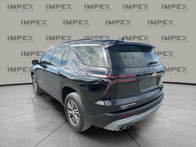 2024 Chevrolet Traverse FWD LT