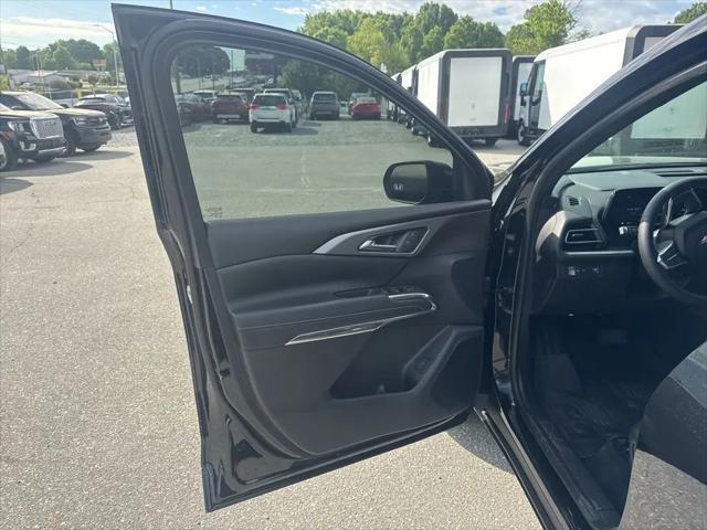 2024 Chevrolet Traverse FWD LT