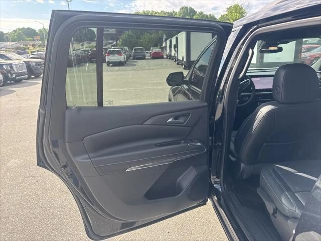 2024 Chevrolet Traverse FWD LT