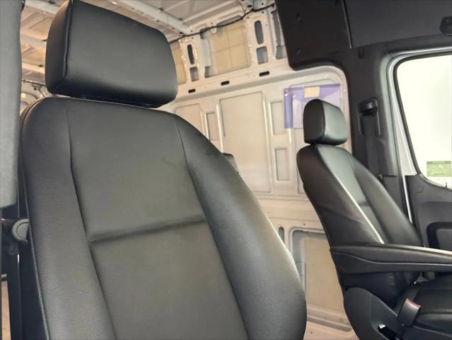 2024 Mercedes-Benz Sprinter 2500 Standard Roof 4-Cyl Diesel