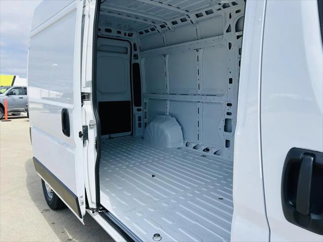 2026 Ram ProMaster 2500 Cargo Van Tradesman High Roof 159" WB w/Pass Seat