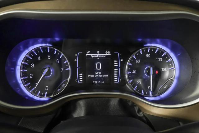 2022 Chrysler Voyager LX