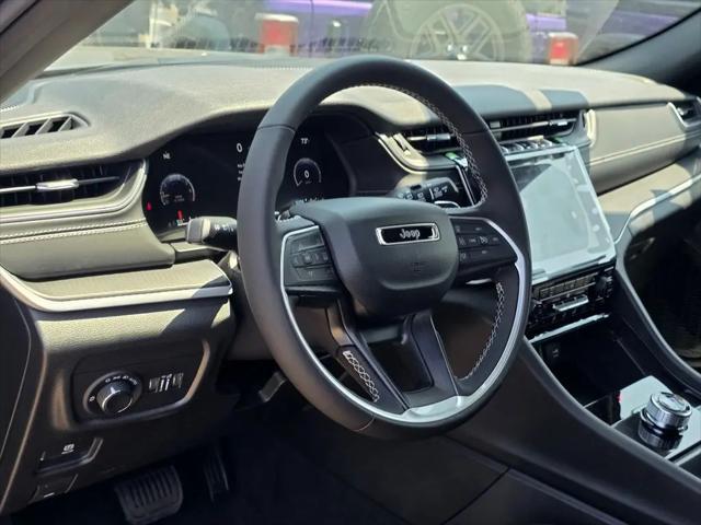2026 Jeep Grand Cherokee Altitude 4x2