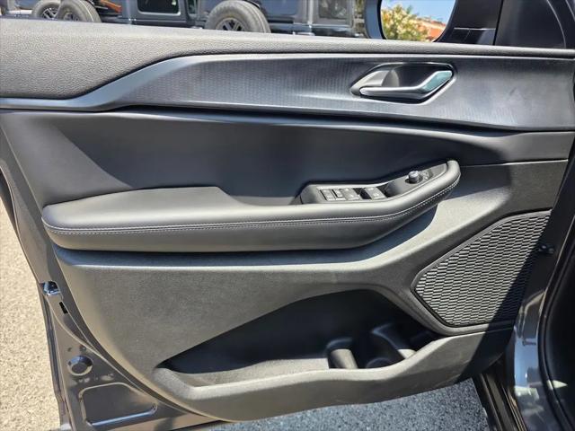 2026 Jeep Grand Cherokee Altitude 4x2