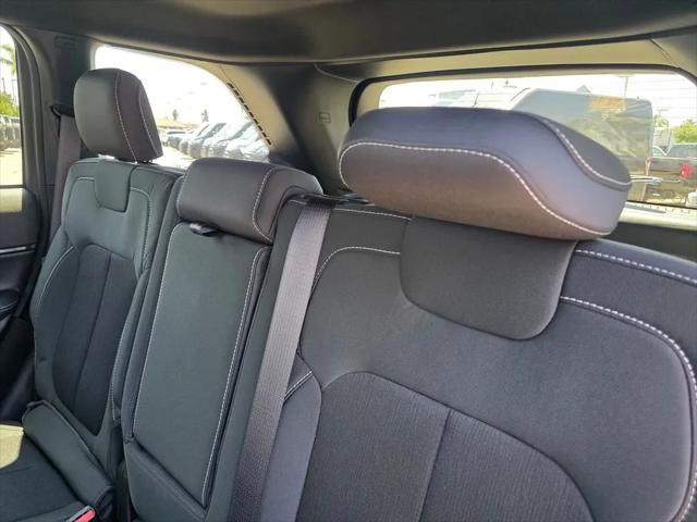 2026 Jeep Grand Cherokee Altitude 4x2