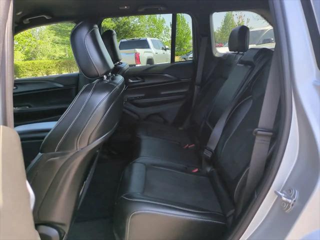 2025 Jeep Grand Cherokee Altitude 4x4