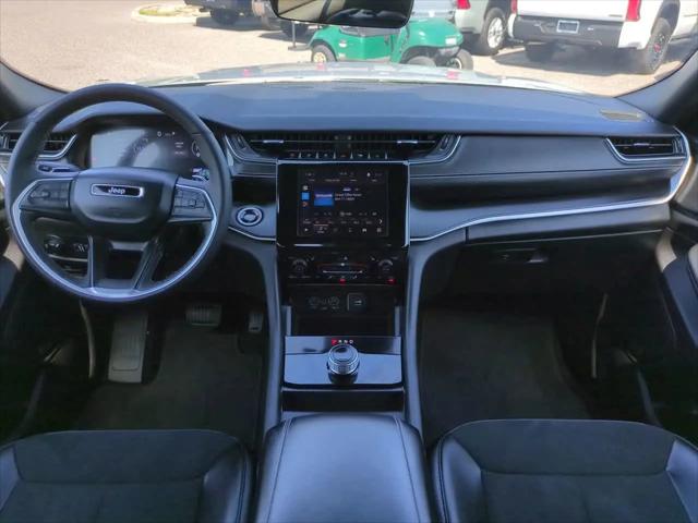 2025 Jeep Grand Cherokee Altitude 4x4