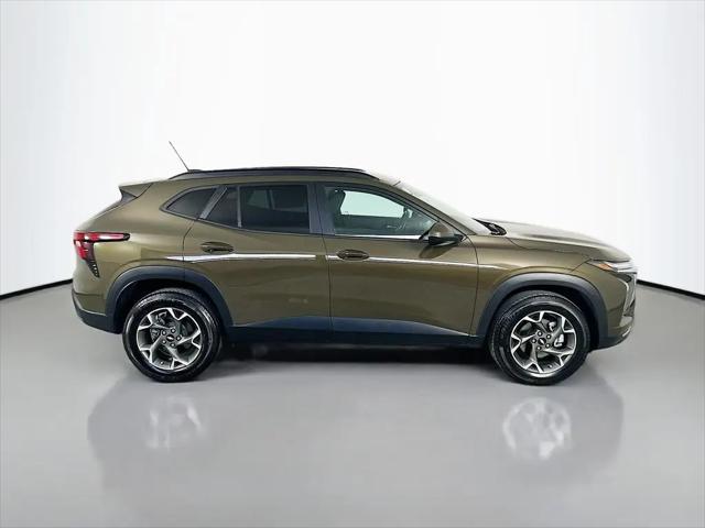 2024 Chevrolet Trax FWD LT