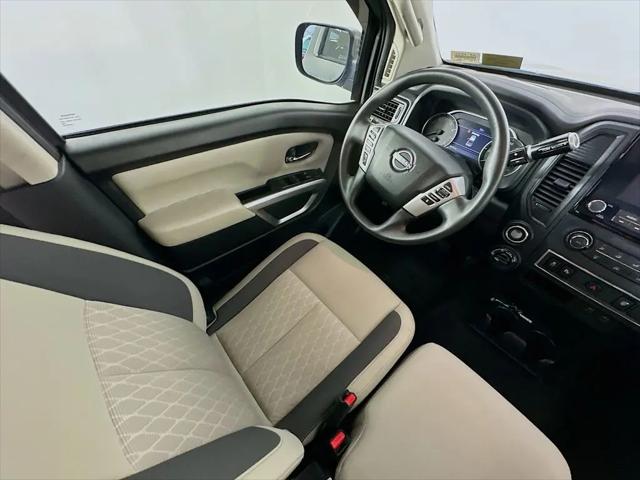 2024 Nissan Titan Crew Cab SV 4x4