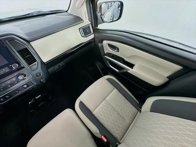 2024 Nissan Titan Crew Cab SV 4x4