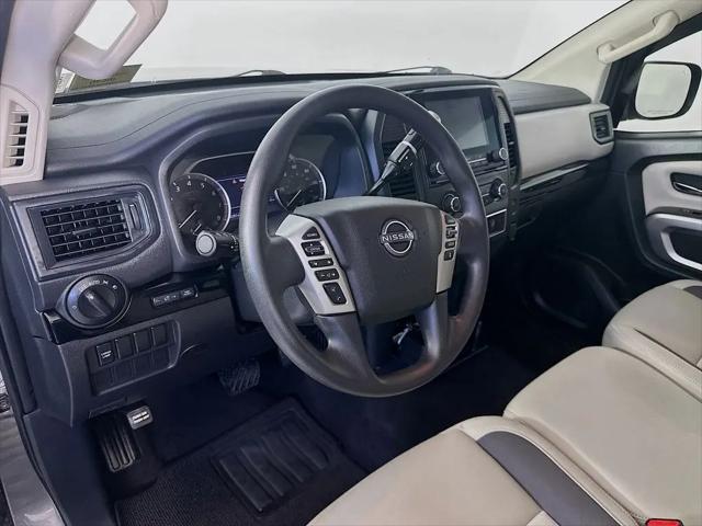 2024 Nissan Titan Crew Cab SV 4x4