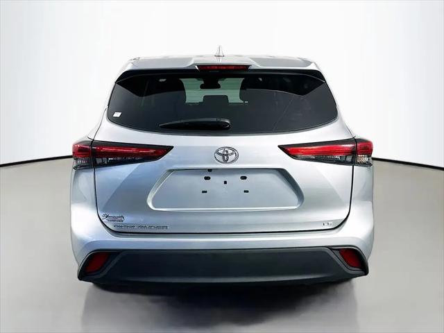2021 Toyota Highlander LE