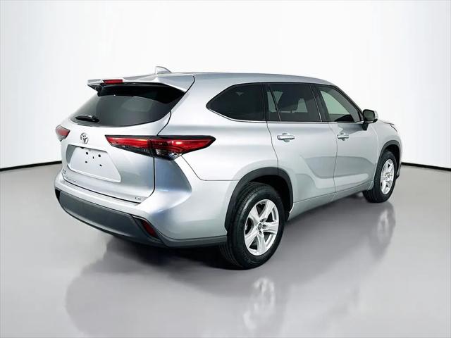 2021 Toyota Highlander LE