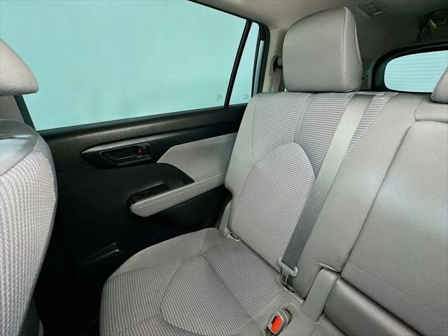 2021 Toyota Highlander LE