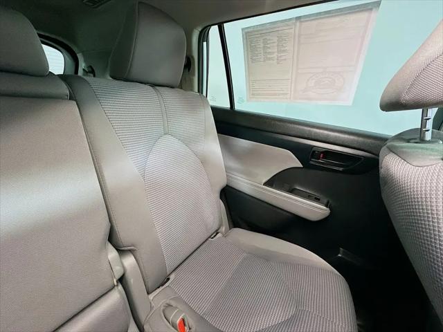 2021 Toyota Highlander LE