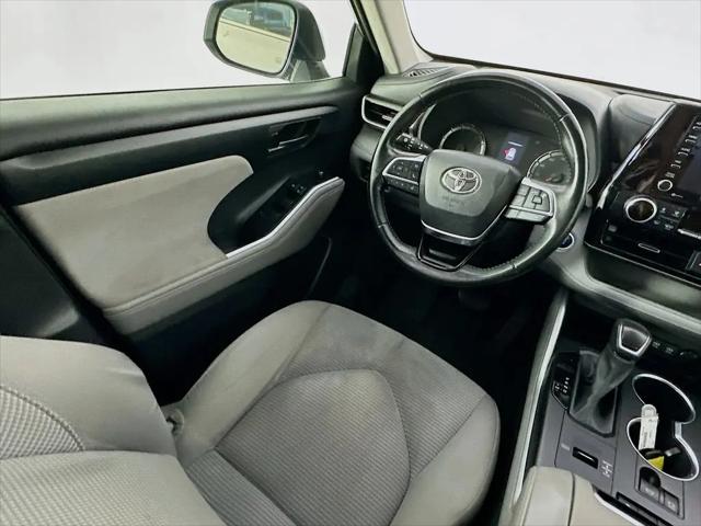 2021 Toyota Highlander LE