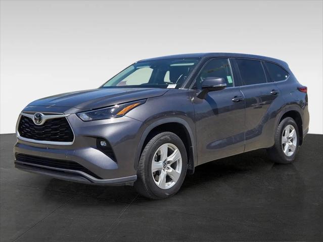 2023 Toyota Highlander LE