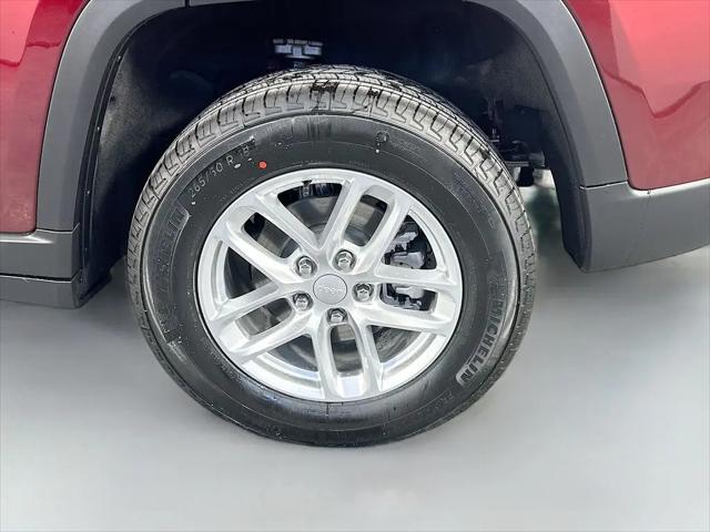 2026 Jeep Grand Cherokee Altitude 4x2