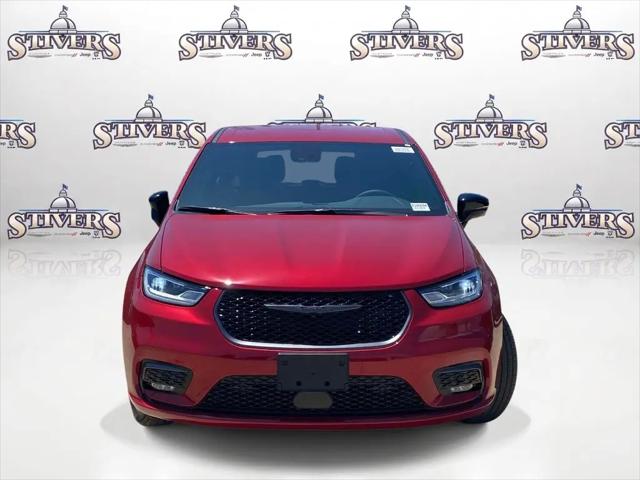 2026 Chrysler Pacifica Select AWD