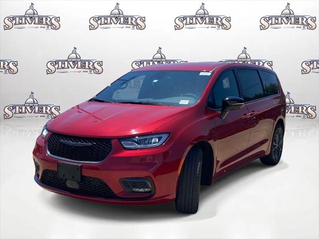 2026 Chrysler Pacifica Select AWD