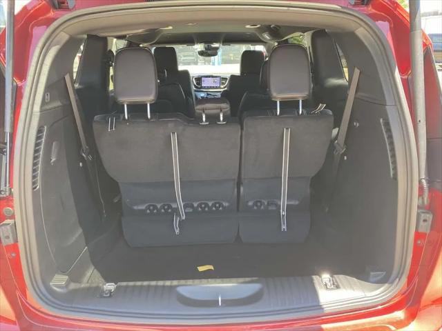 2026 Chrysler Pacifica Select AWD