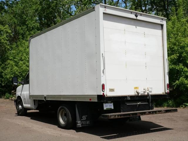 2019 Chevrolet Express Cutaway 4500 Van
