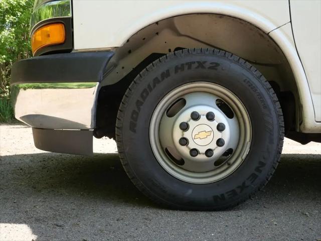 2019 Chevrolet Express Cutaway 4500 Van