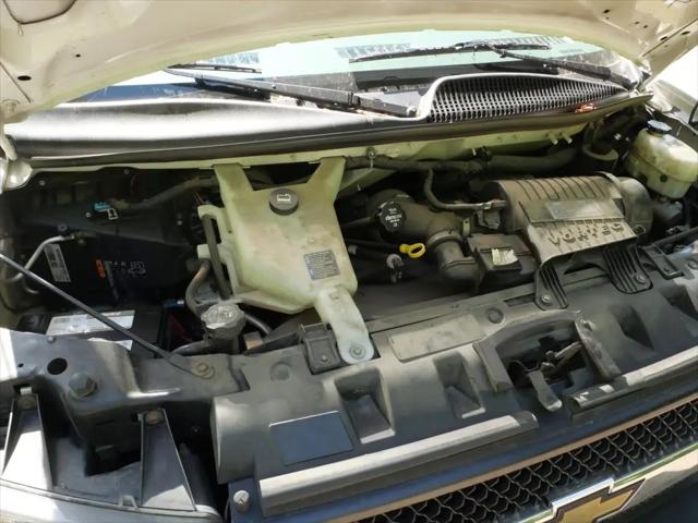2019 Chevrolet Express Cutaway 4500 Van