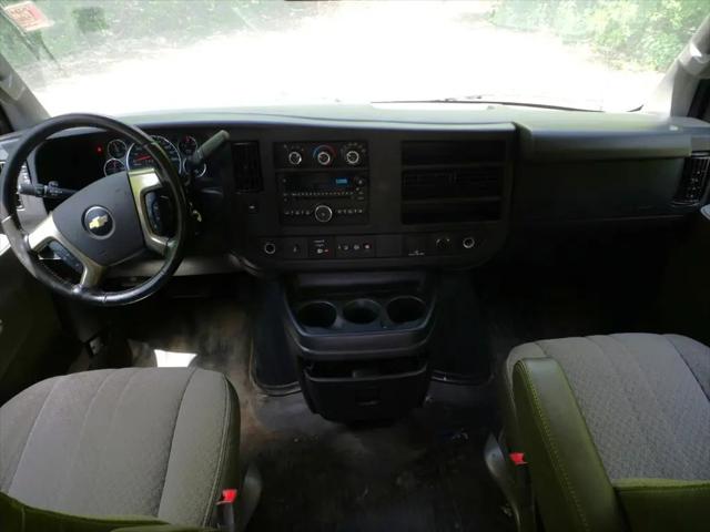 2019 Chevrolet Express Cutaway 4500 Van