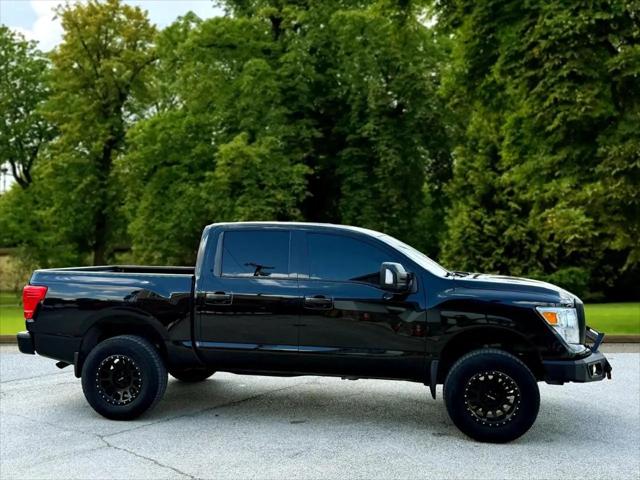 2019 Nissan Titan SV