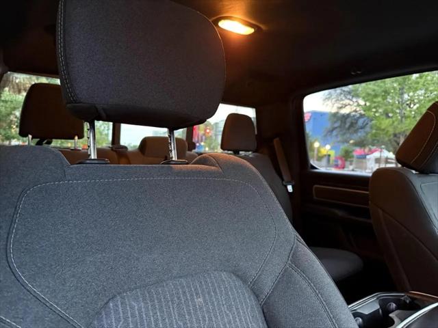 2020 Ram 1500 Big Horn Crew Cab 4x4 5'7" Box