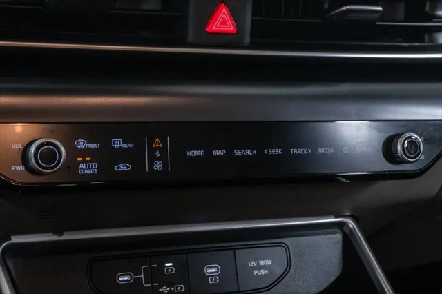 2025 Kia Carnival MPV LXS