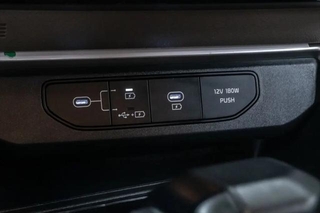 2025 Kia Carnival MPV LXS