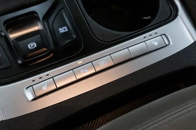 2025 Kia Carnival MPV LXS