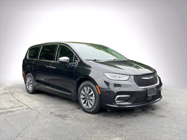 2023 Chrysler Pacifica Hybrid Limited