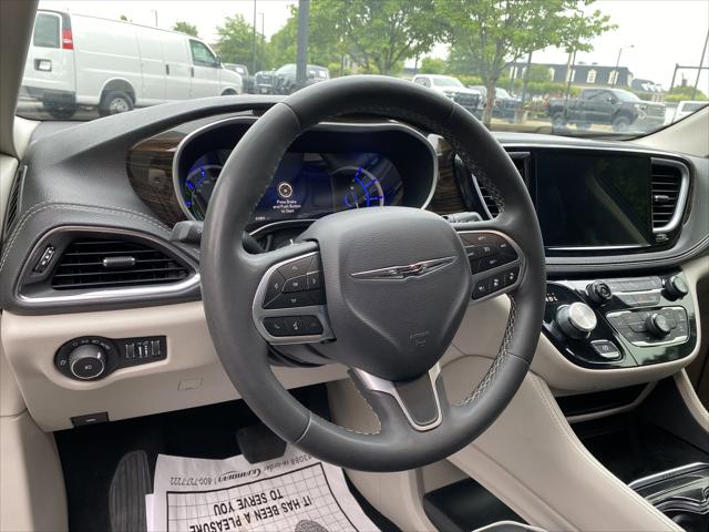 2023 Chrysler Pacifica Hybrid Limited