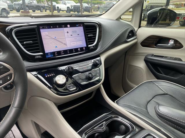 2023 Chrysler Pacifica Hybrid Limited