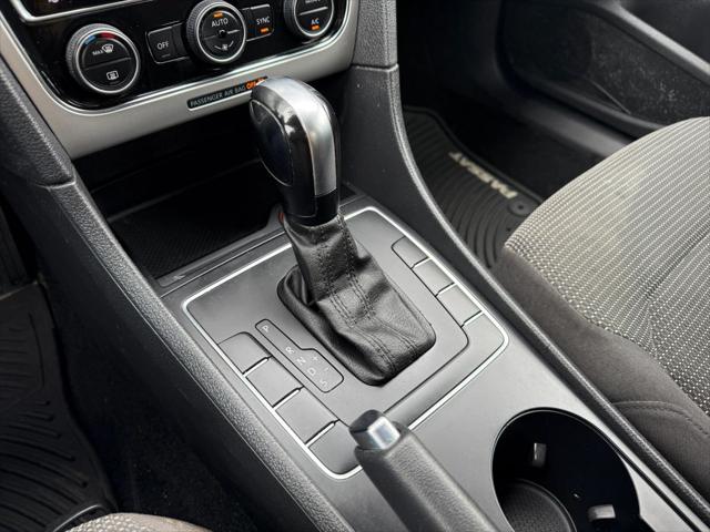 2016 Volkswagen Passat 1.8T S