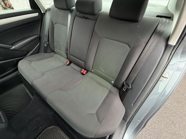 2016 Volkswagen Passat 1.8T S