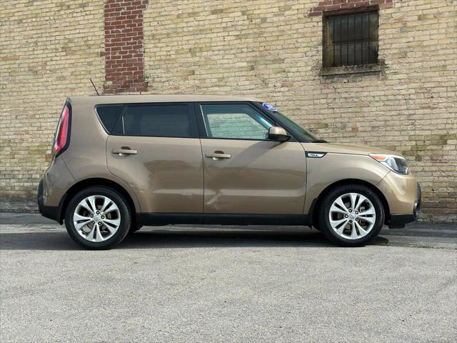2015 Kia Soul +