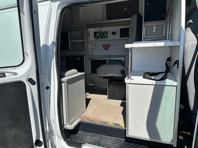 2011 Ford E-350 Super Duty 3DR Cargo Extended