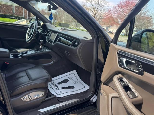 2016 Porsche Macan S
