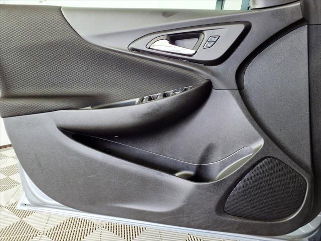 2025 Chevrolet Malibu FWD LS