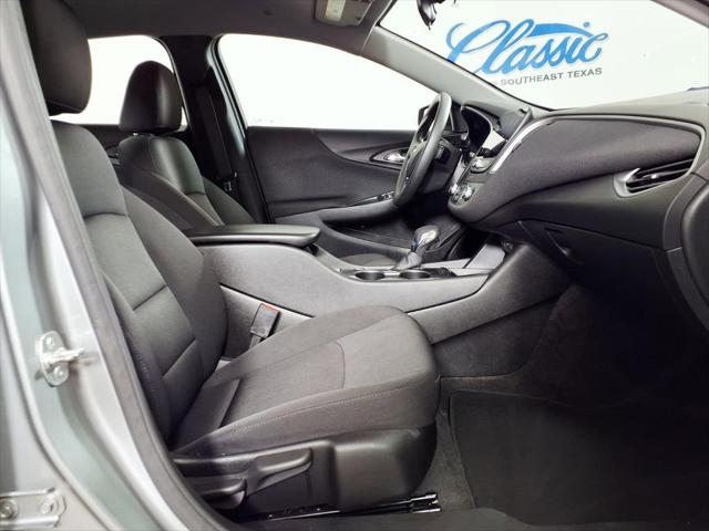 2025 Chevrolet Malibu FWD LS