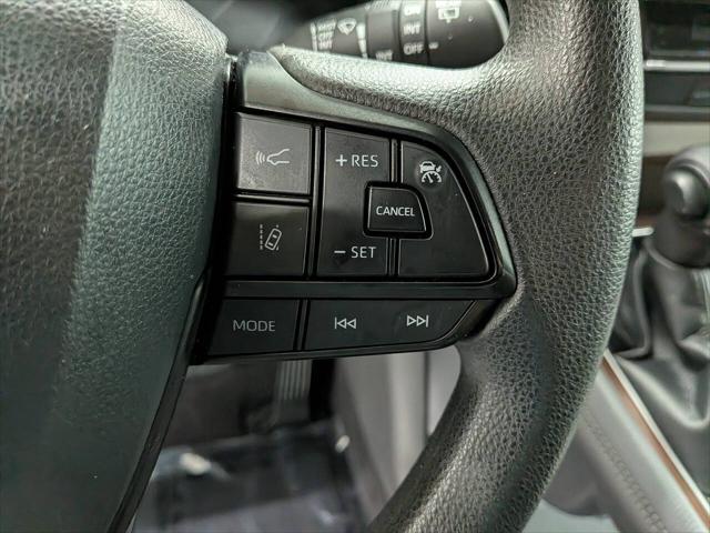 2022 Toyota Sienna LE