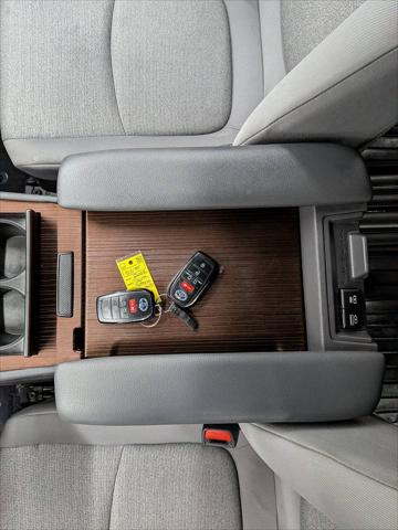 2022 Toyota Sienna LE