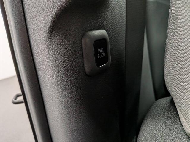 2022 Toyota Sienna LE
